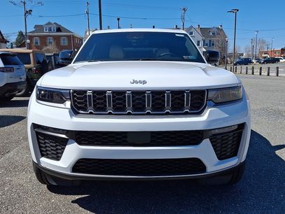 New 2026 Jeep Grand Cherokee Limited w/ Trailer Tow Package
