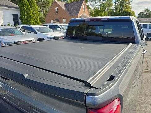 Used 2019 Chevrolet Silverado 1500 High Country image 36