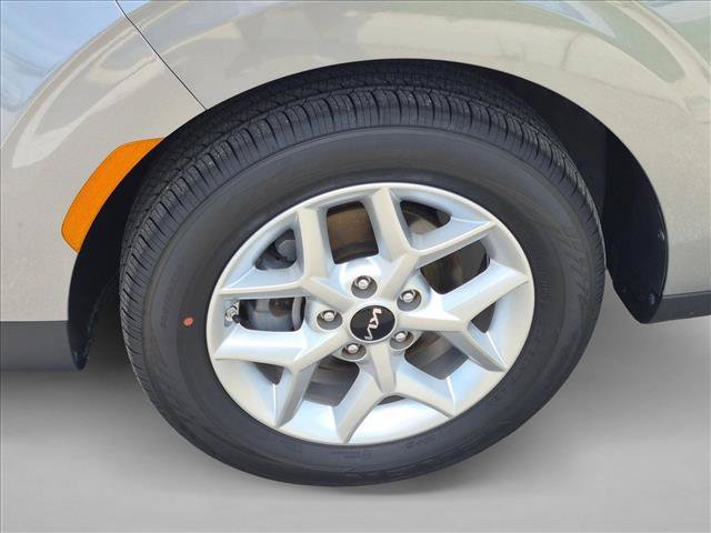 Used 2024 Kia Soul LX w/ LX Technology Package FWD image 22