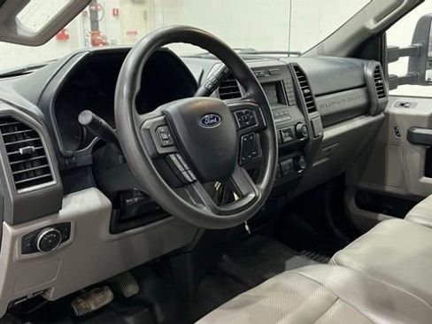 Used 2020 Ford F450 XL w/ Power Equipment Group image 23