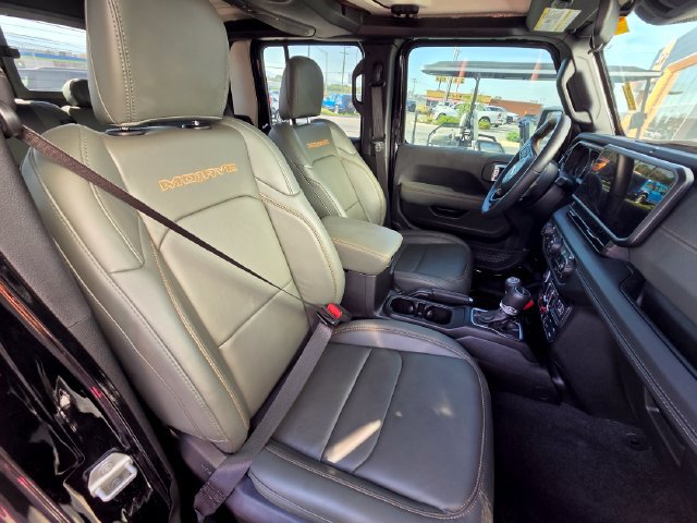 Used 2024 Jeep Gladiator Mojave w/ Convenience Group AWD/4WD image 21