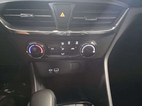 Used 2026 Buick Encore GX Preferred FWD image 21