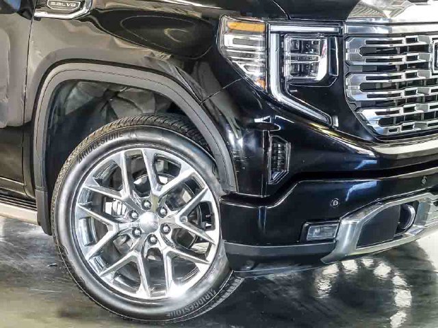 Certified 2024 GMC Sierra 1500 Denali w/ Denali Reserve Package AWD/4WD image 4