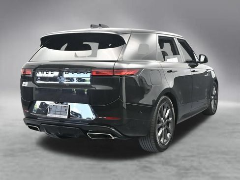 Used 2024 Land Rover Range Rover Sport Dynamic SE AWD/4WD image 5