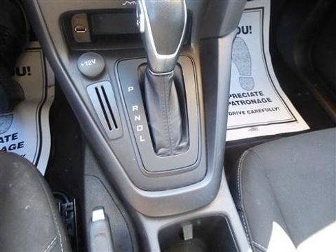 Used 2018 Ford Focus SE image 11