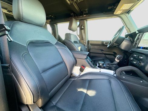 New 2025 Ford Bronco Big Bend w/ Black Diamond Package image 35