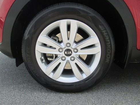 Used 2017 Kia Sportage LX w/ LX Popular Package AWD/4WD image 9
