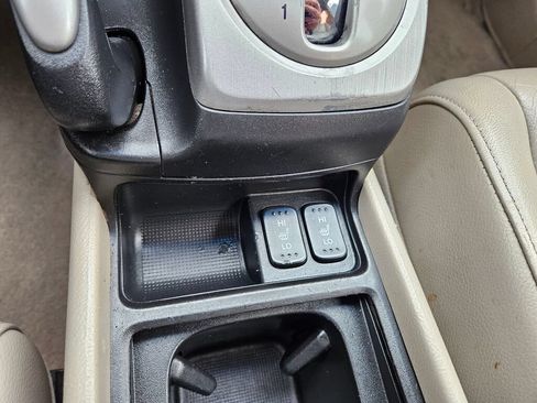 Used 2010 Honda Civic EX-L image 26