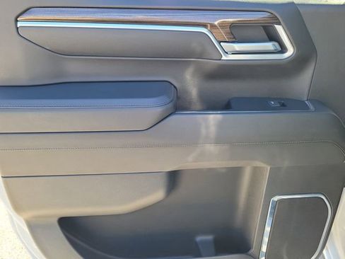 Certified 2025 Chevrolet Silverado 1500 LT image 11