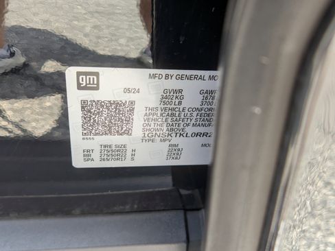 Used 2024 Chevrolet Tahoe High Country AWD/4WD image 17