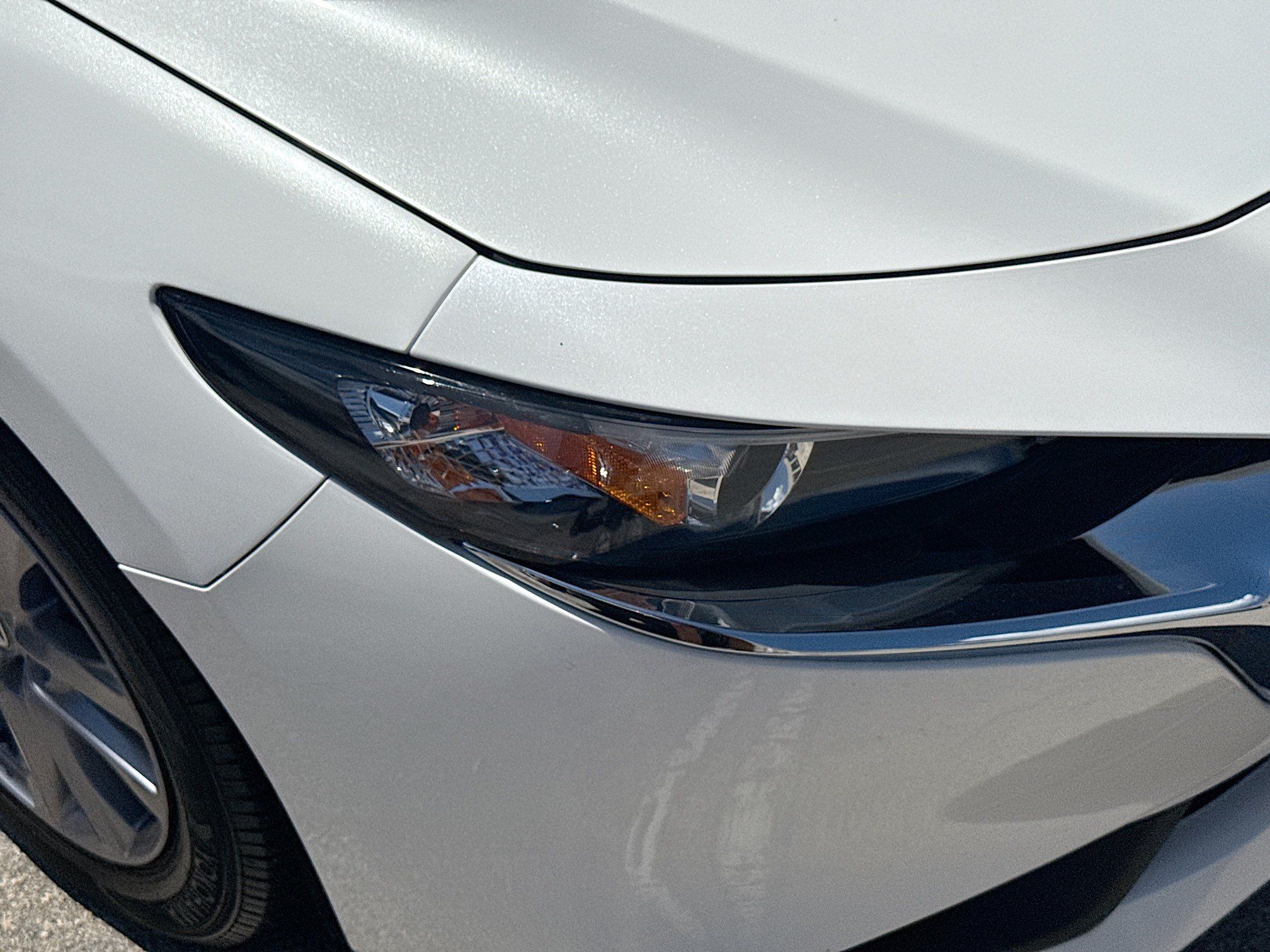 Used 2020 MAZDA MAZDA3 Sedan FWD image 33