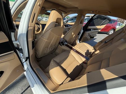 Used 2013 Porsche Panamera S RWD image 17