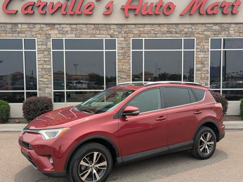 Used 2018 Toyota RAV4 XLE w/ Plus Extra Value Package AWD/4WD image 1