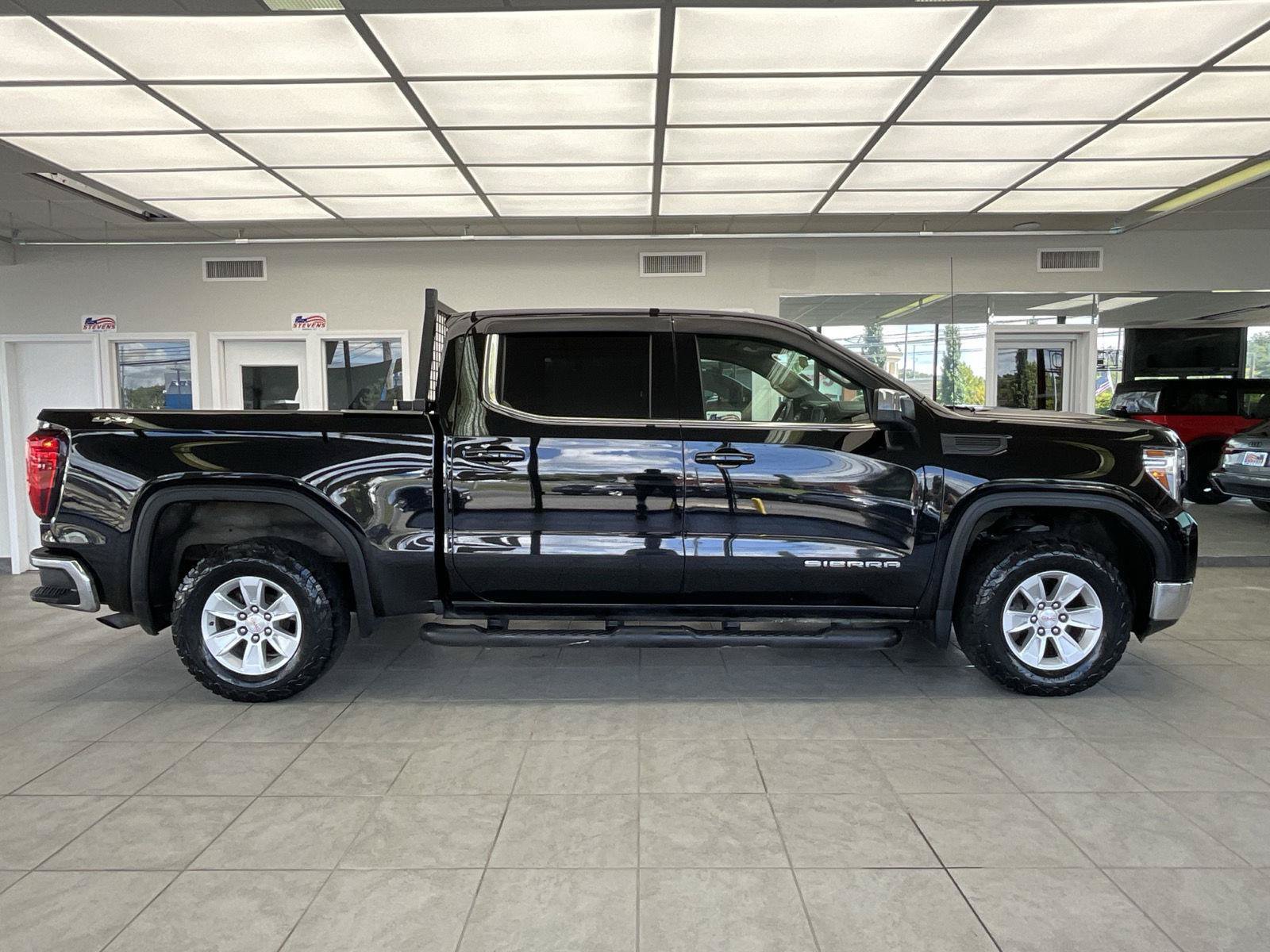 Used 2021 GMC Sierra 1500 SLE AWD/4WD image 4