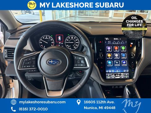 Certified 2025 Subaru Outback Premium AWD/4WD image 17