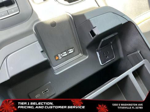 Used 2024 GMC Sierra 2500 AT4 w/ AT4 Premium Plus Package AWD/4WD image 39
