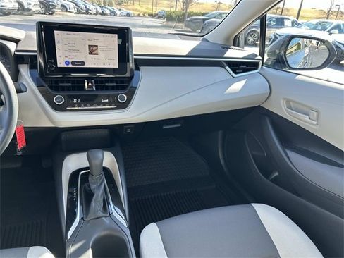 Used 2023 Toyota Corolla LE image 14
