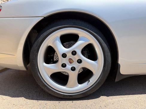 Used 2000 Porsche 911 Carrera image 25