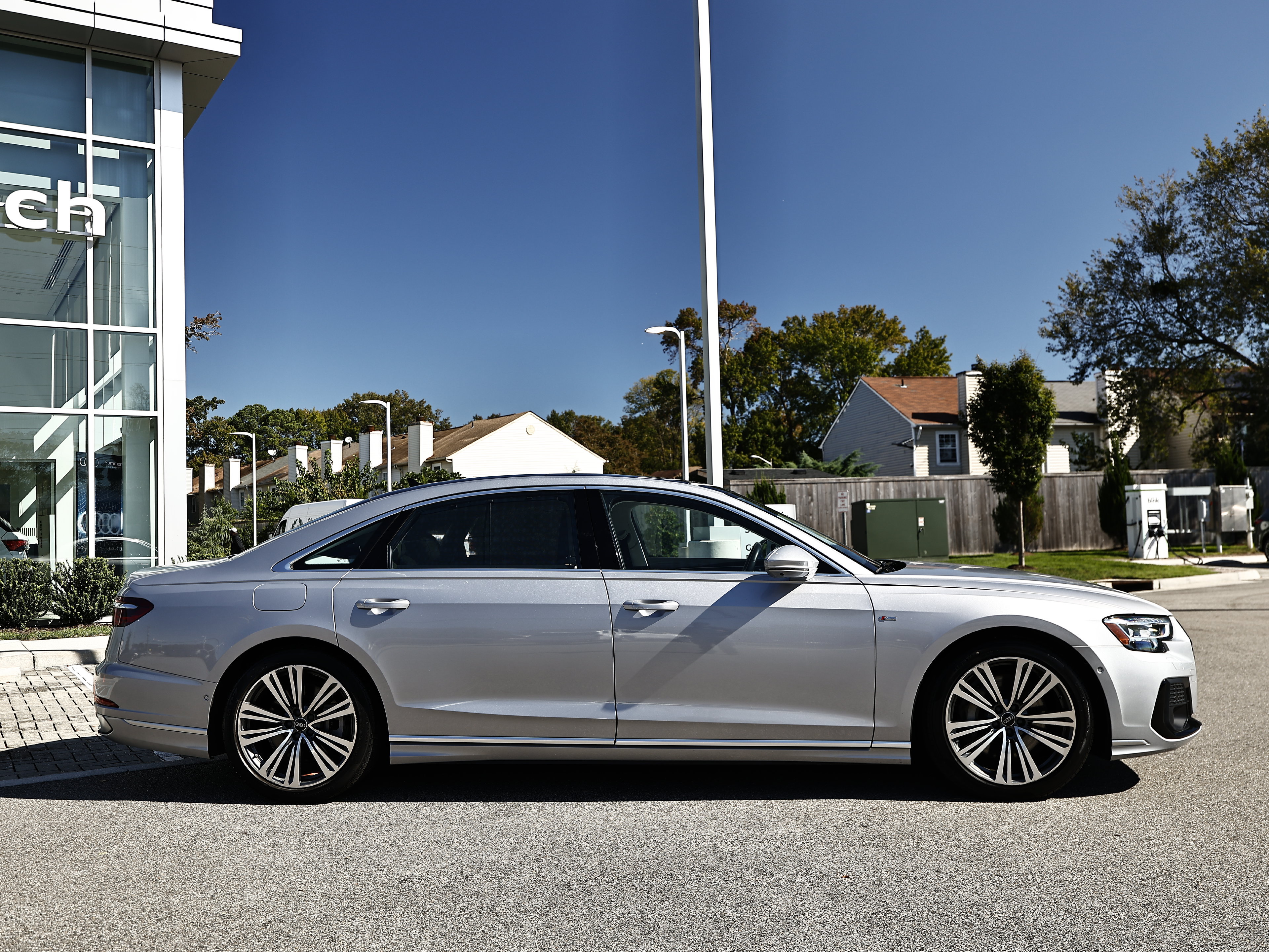 Used 2023 Audi A8 L 3.0T w/ Comfort Plus Package AWD/4WD image 4