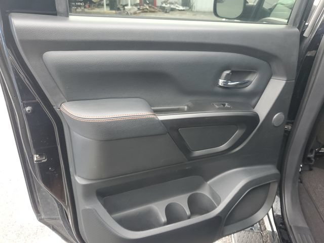 Used 2023 Nissan Titan PRO-4X w/ Pro-4x Convenience Package AWD/4WD image 7