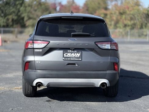 Used 2021 Ford Escape SE image 6