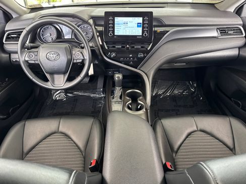 Used 2023 Toyota Camry SE FWD image 15