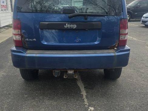 Used 2010 Jeep Liberty 4WD Sport image 18