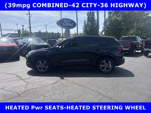 Used 2023 Ford Escape ST-Line w/ Equipment Group 301A FWD image 2