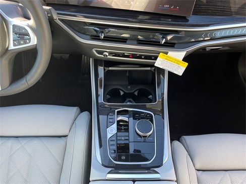 New 2026 BMW X5 xDrive40i w/ M Sport Package image 11