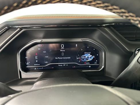 Used 2024 GMC Sierra 2500 AT4 w/ AT4 Premium Plus Package image 17