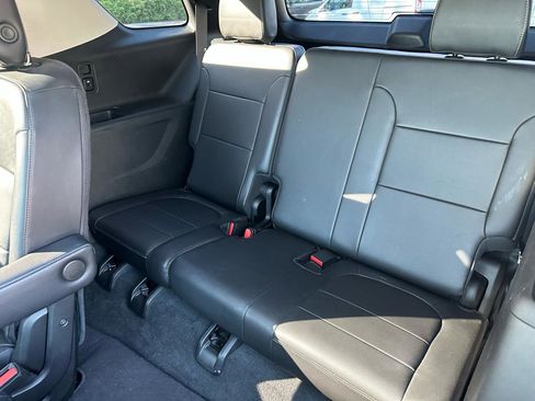 Used 2018 Chevrolet Traverse LT AWD/4WD image 14