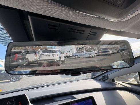 Used 2023 Toyota Prius LE image 6