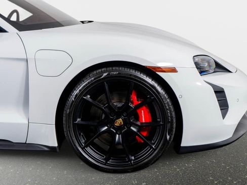 Used 2024 Porsche Taycan GTS w/ Premium Package (P6U) AWD/4WD image 24