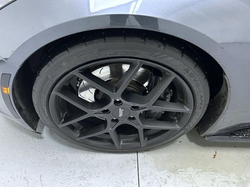 Used 2014 Chevrolet Corvette Stingray Coupe image 18