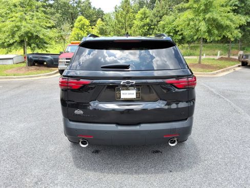 Used 2022 Chevrolet Traverse LT w/ Midnight/Sport Edition AWD/4WD image 6