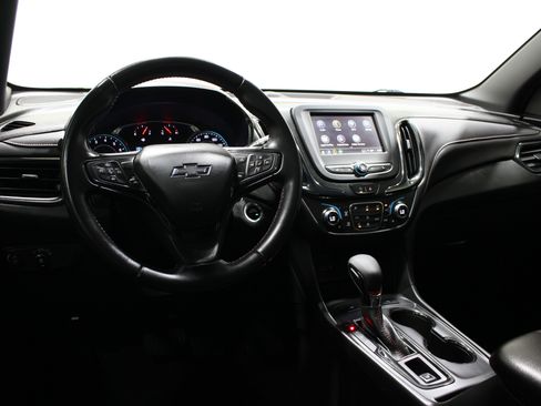 Used 2022 Chevrolet Equinox RS AWD/4WD image 2