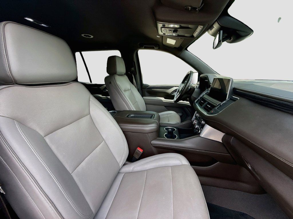 Used 2023 GMC Yukon SLT RWD image 32