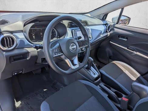Used 2025 Nissan Versa SV FWD image 12