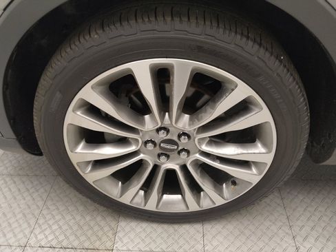 Used 2016 Lincoln MKX Reserve w/ Luxury Package image 31