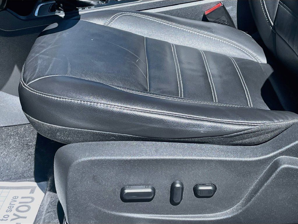 Used 2017 Ford Escape Titanium FWD image 20