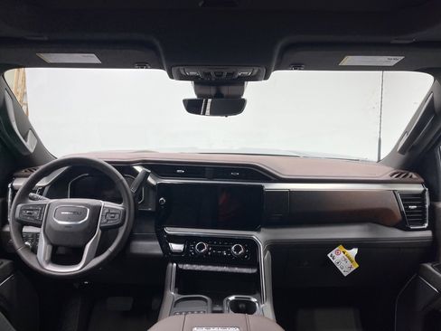 New 2026 GMC Sierra 2500 Denali w/ Denali Reserve Package image 6