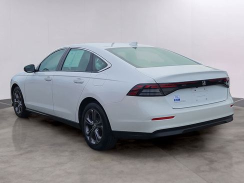 Certified 2023 Honda Accord EX image 6