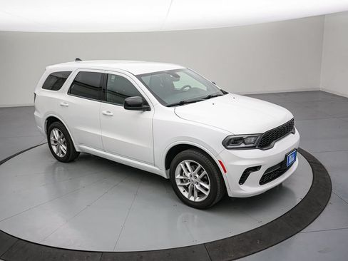 Used 2025 Dodge Durango GT AWD/4WD image 2