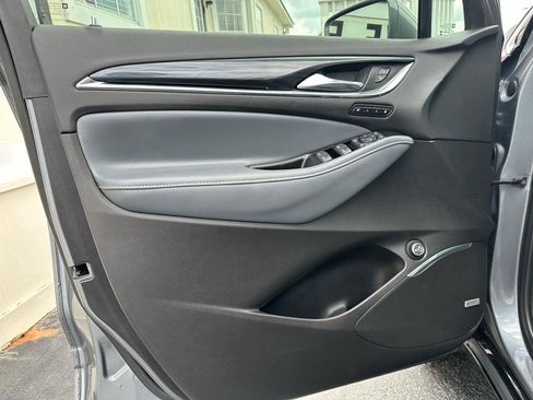 Used 2019 Buick Enclave Premium w/ Experience Buick Package FWD image 22