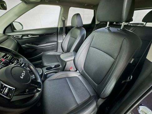 Certified 2024 Kia Seltos EX AWD/4WD image 21