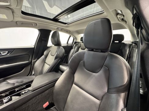 Used 2024 Volvo S60 B5 Core image 20