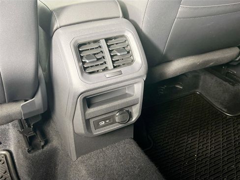 Used 2021 Volkswagen Tiguan SEL Premium R-Line image 23