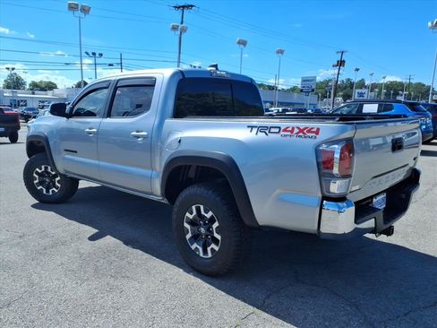 Used 2023 Toyota Tacoma TRD Off-Road AWD/4WD image 6