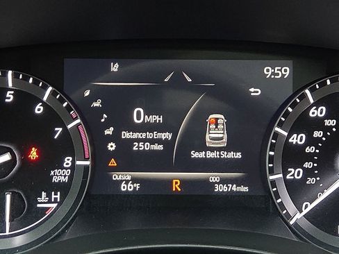 Used 2021 Toyota Highlander Limited FWD image 23