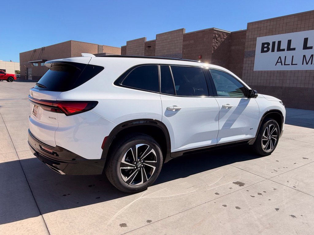 Used 2026 Buick Enclave Sport Touring AWD/4WD image 8
